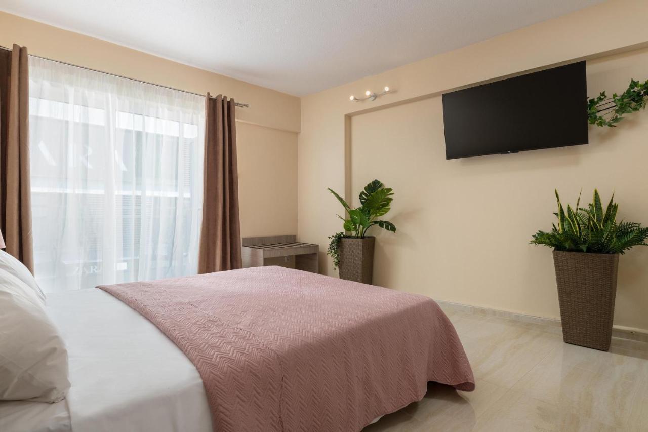 Lampraki Luxury