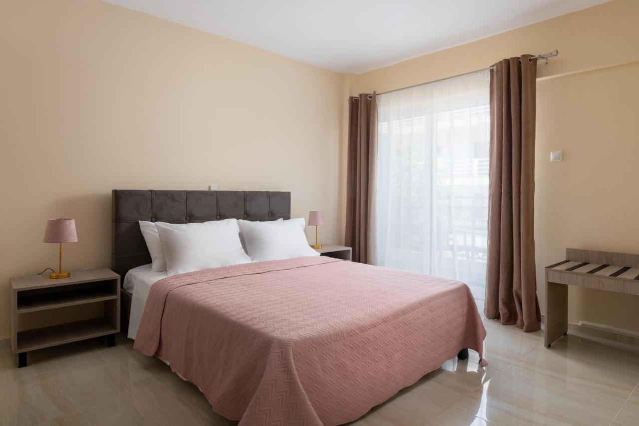 Lampraki Luxury